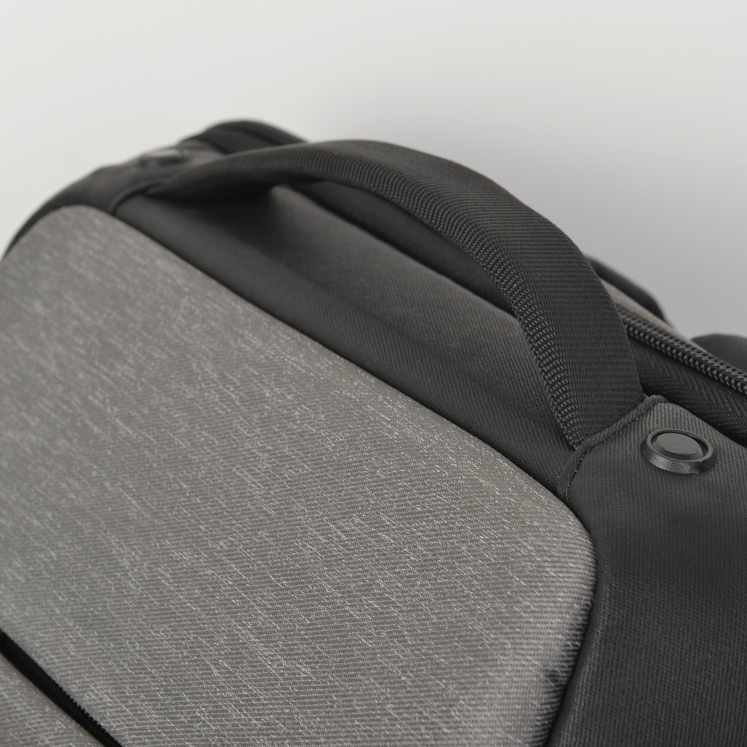 9019PS 15.6" Everyday Carry Laptop Backpack