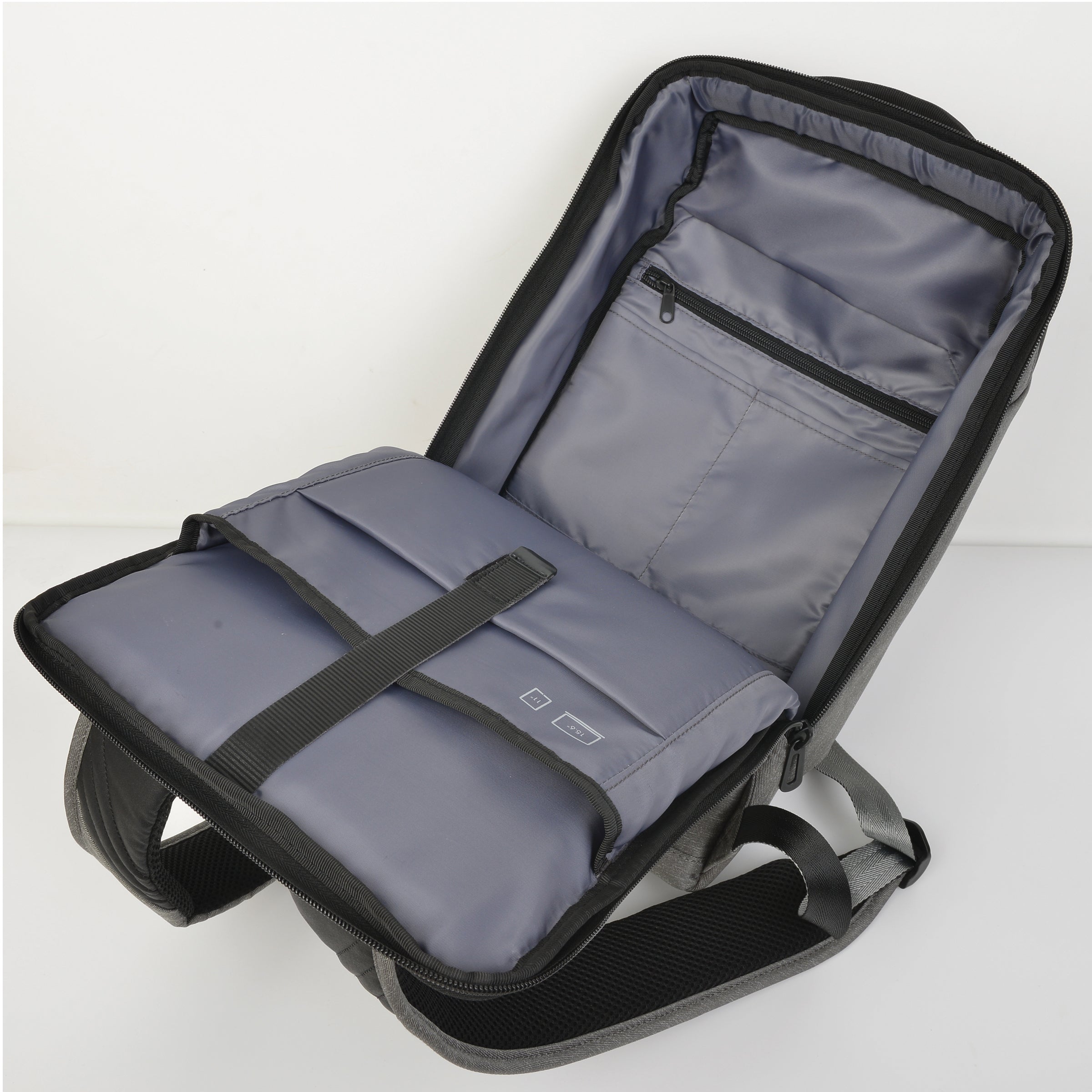 9019PS 15.6" Everyday Carry Laptop Backpack