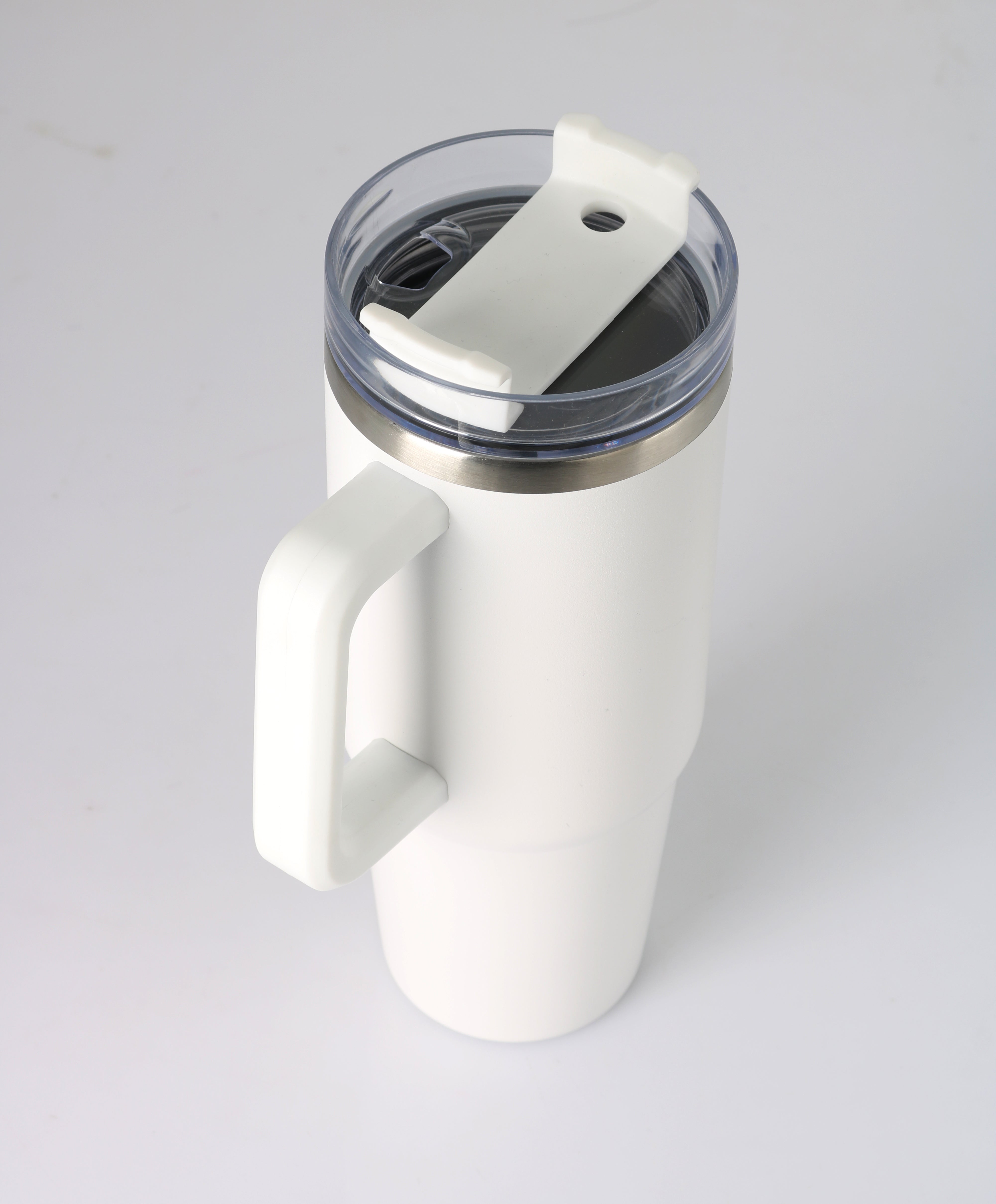 36156SP 30oz Premium Stainless Travel Mug w/ Straw and Twist Closure